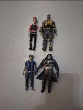 FUNKO Lot of 4 Ready Player One 3.75" movie action figures Loose Pre-owned